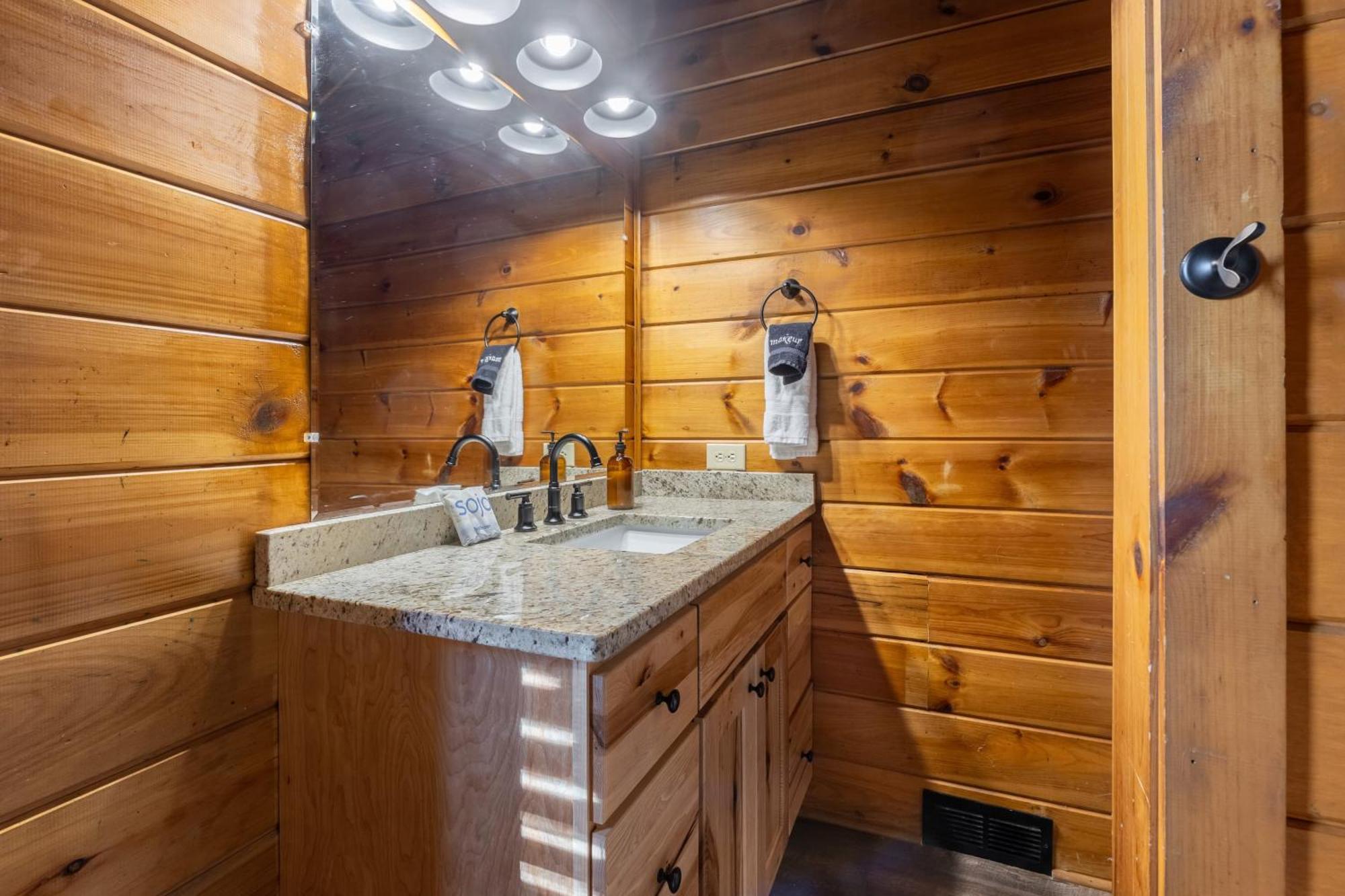 Dudley II By Avantstay Comfortable Cabin W Hot Tub Views Pigeon Forge Eksteriør bilde