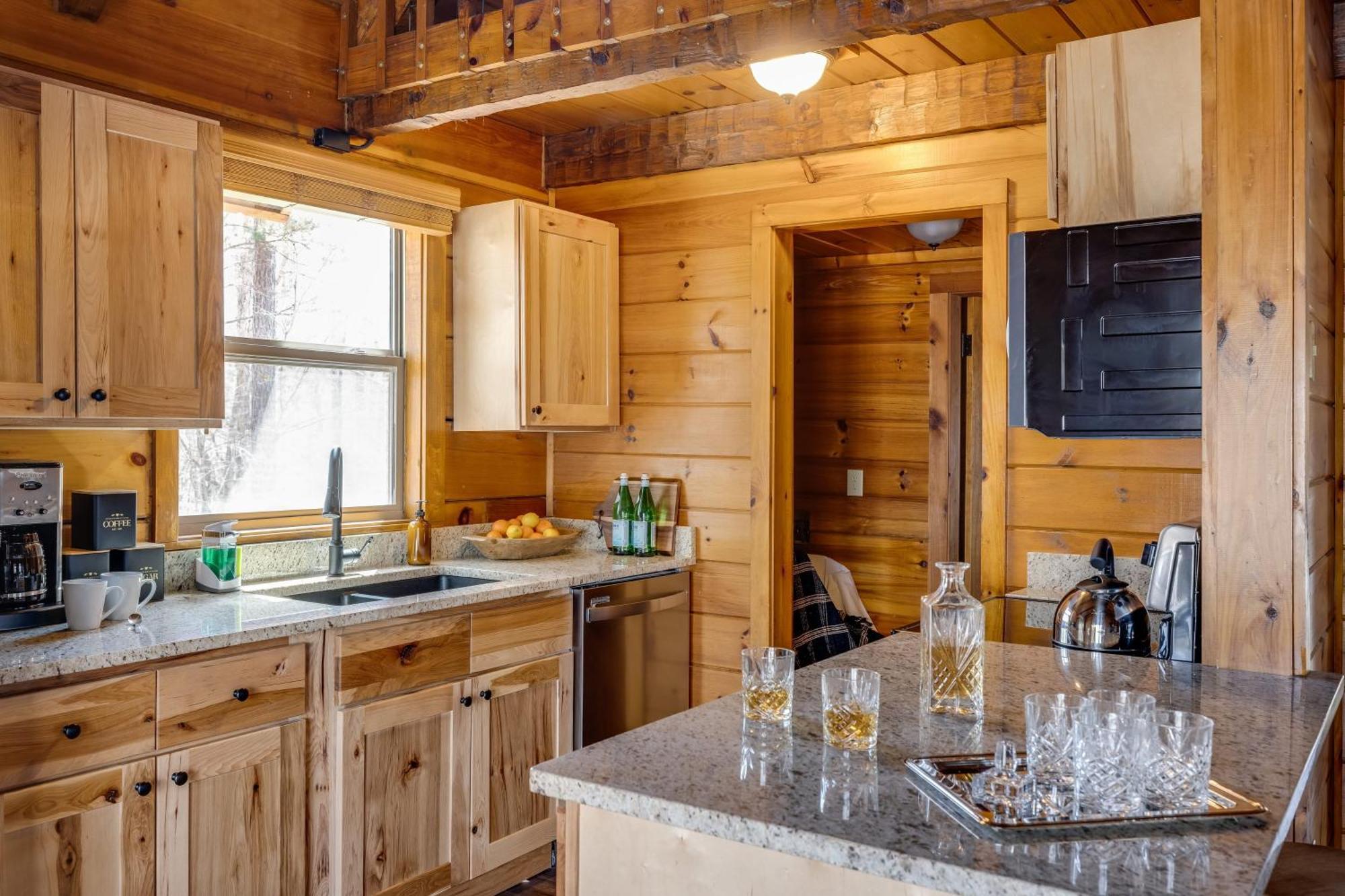 Dudley II By Avantstay Comfortable Cabin W Hot Tub Views Pigeon Forge Eksteriør bilde